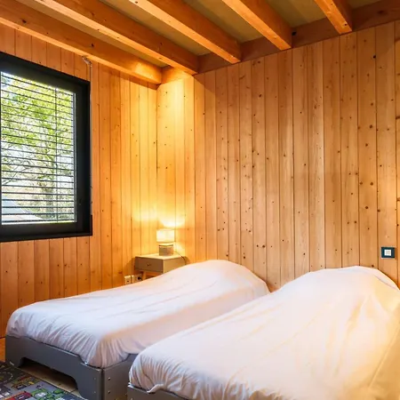 Gastes, En Bois Avec Jacuzzi 6 Pers Chalet *